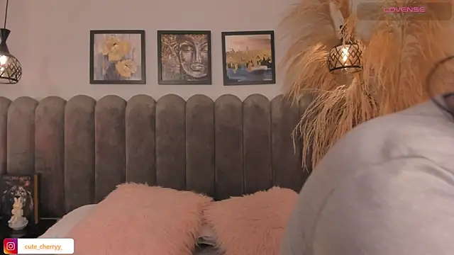 cute  cherry  online show from 8, 5, 2026