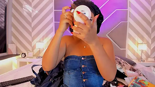 Aluna sweet online show from 29, 10, 2025