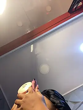 Aluna sweet online show from 17, 10, 2025