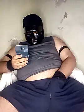 Snapshot of Kidding_Road chatting on 1, 3, 2026 Kidding Road online show from 1, 3, 2026