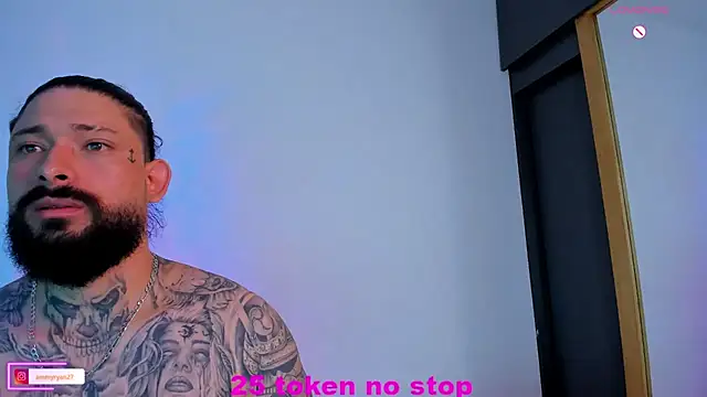 Snapshot of 1ammyryan chatting on 8, 10, 2025 1ammyryan online show from 8, 10, 2025