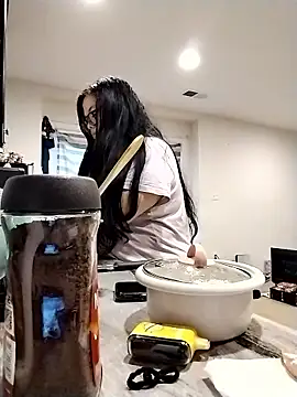 LiverandBrat77 online show from 28, 10, 2025