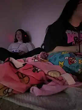 LiverandBrat77 online show from 17, 2, 2026