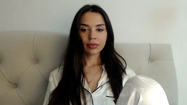 Snapshot of Mika_Gold chatting on 25, 10, 2025 Mika Gold online show from 25, 10, 2025