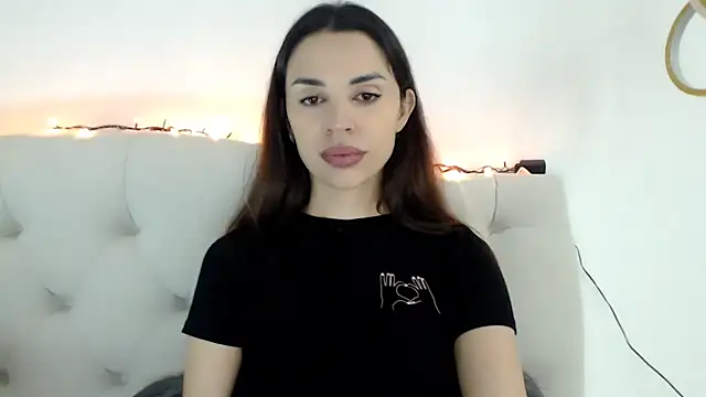 Mika Gold online show from 15, 12, 2025