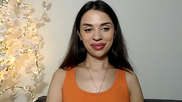 Snapshot of Mika_Gold chatting on 15, 10, 2025 Mika Gold online show from 15, 10, 2025