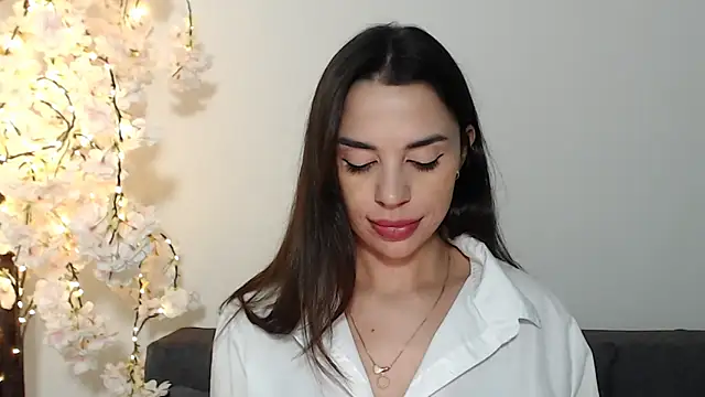 Snapshot of Mika_Gold chatting on 30, 10, 2025 Mika Gold online show from 30, 10, 2025