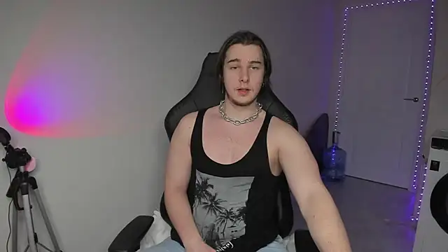 Vincent Strong online show from 6, 12, 2024