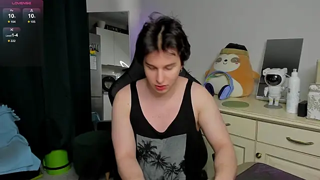 Vincent Strong online show from 5, 4, 2026