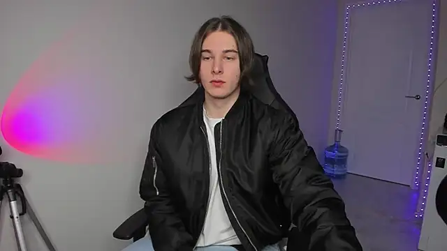 Vincent Strong online show from 23, 12, 2024