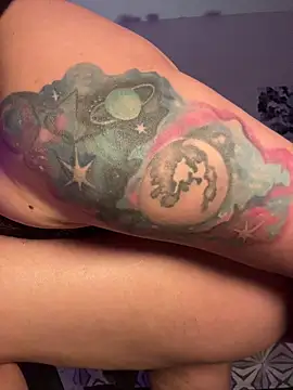 GigiiStone online show from 12, 3, 2026