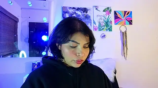 GigiiStone online show from 27, 10, 2025