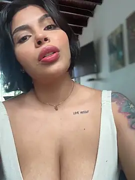 GigiiStone online show from 7, 10, 2025