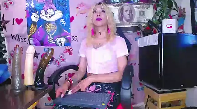 flaquita corall online show from 13, 3, 2025