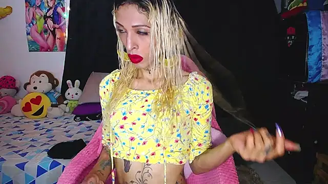 Snapshot of flaquita_corall chatting on 30, 4, 2026 flaquita corall online show from 30, 4, 2026