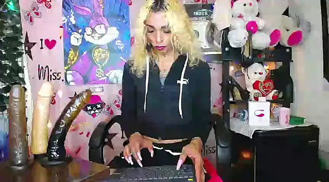 flaquita corall online show from 23, 3, 2025
