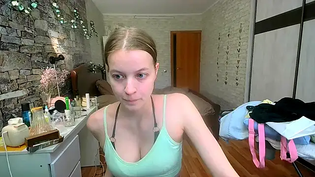   Aphrodita  wow   online show from 28, 4, 2026