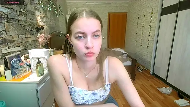   Aphrodita  wow   online show from 11, 5, 2026