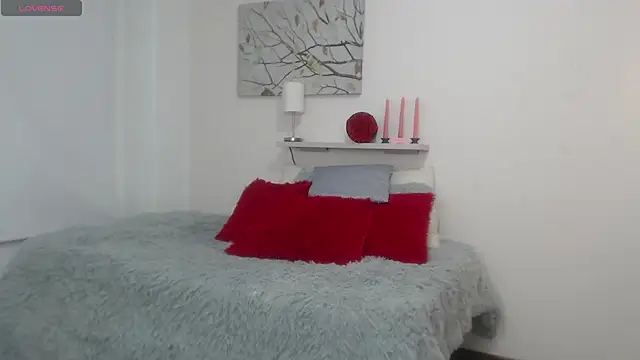 sofia perez    online show from 21, 4, 2026