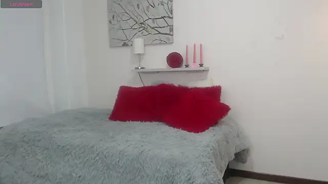 sofia perez    online show from 17, 4, 2026