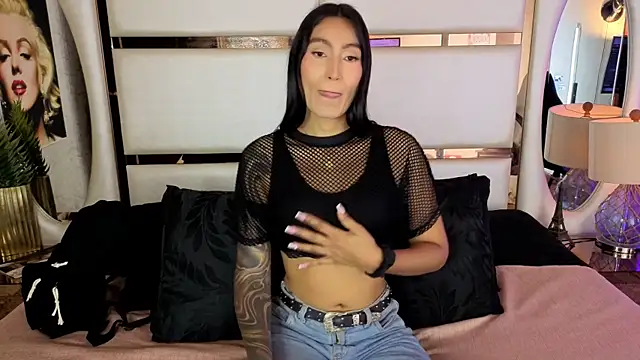 Taly Fox online show from 5, 4, 2026