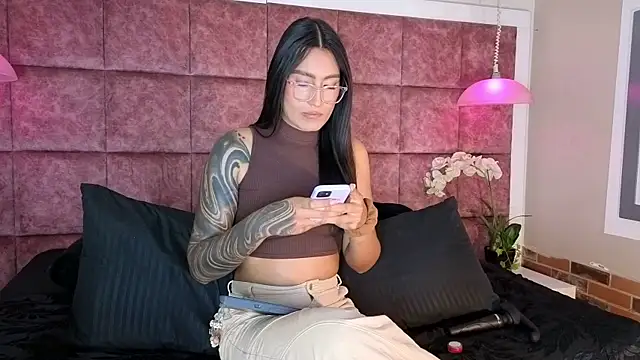 Snapshot of Taly_Fox chatting on 19, 6, 2026 Taly Fox online show from 19, 6, 2026