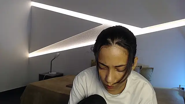 hot little bunny online show from 8, 10, 2025