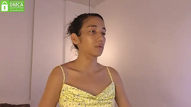 Snapshot of hot_little_bunny chatting on 16, 5, 2026 hot little bunny online show from 16, 5, 2026