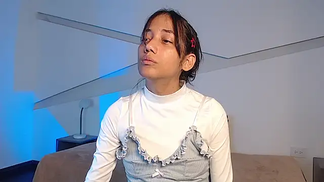 hot little bunny online show from 6, 1, 2026