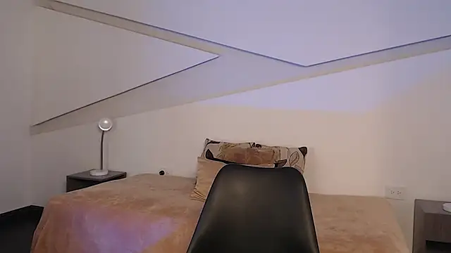 hot little bunny online show from 8, 1, 2026