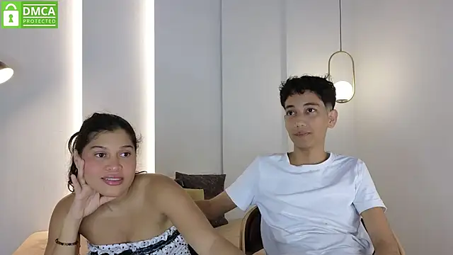 Snapshot of hot_little_bunny chatting on 30, 5, 2026 hot little bunny online show from 30, 5, 2026