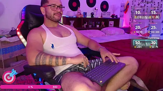 Snapshot of Xein_WoIf chatting on 2, 5, 2026 Xein WoIf online show from 2, 5, 2026