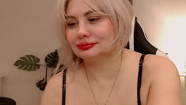 Snapshot of Lola_Richie chatting on 11, 1, 2026 Lola Richie online show from 11, 1, 2026