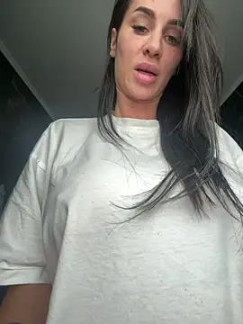 Snapshot of AlexiaStepahn chatting on 17, 5, 2026 AlexiaStepahn online show from 17, 5, 2026