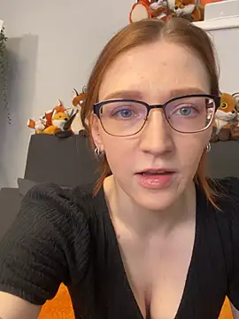 FinaFoxy online show from 7, 7, 2026