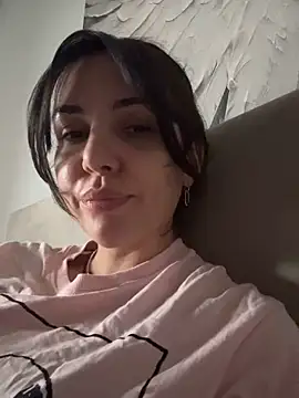 TaniaAmore online show from 8, 10, 2025