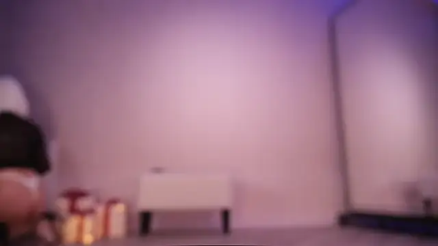 Rikka Moore online show from 22, 12, 2025