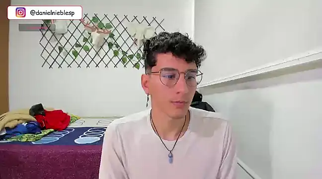 Jackson Careyy online show from 26, 2, 2025