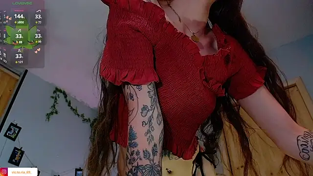 VickyJackson  online show from 28, 10, 2025