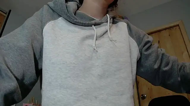 VickyJackson  online show from 20, 10, 2025