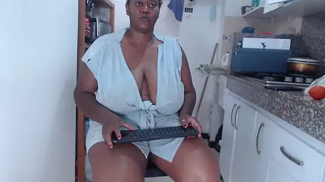 LiraRusso online show from 11, 10, 2025