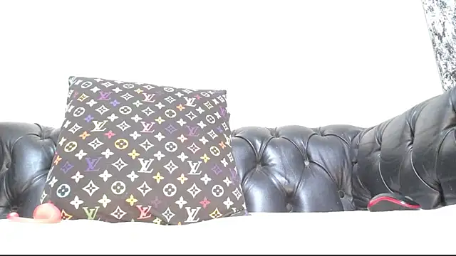 santa queenn online show from 9, 1, 2026