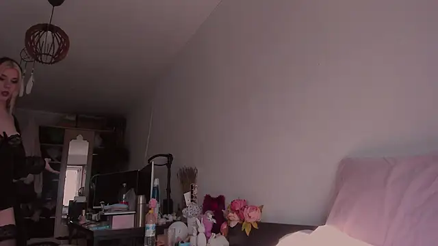  eva  pleasure  online show from 25, 3, 2026