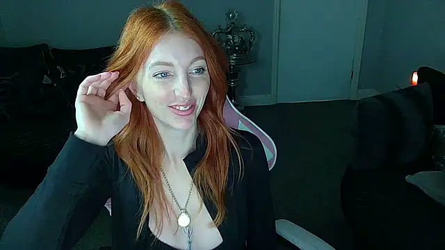 Red firesquirt online show from 17, 3, 2025