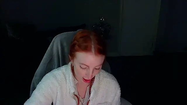 Red firesquirt online show from 4, 2, 2025