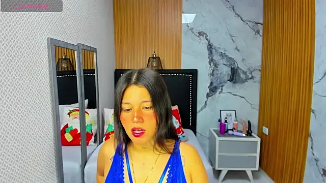 LORENADAVIES online show from 22, 11, 2025