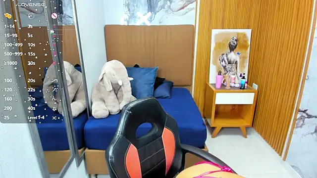 LORENADAVIES online show from 27, 3, 2026