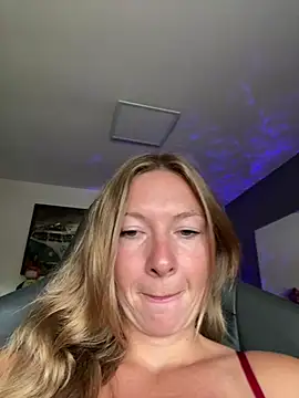 BunnyDiamond1 online show from 26, 7, 2026
