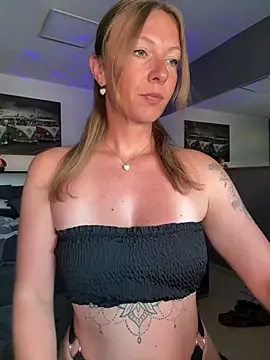 BunnyDiamond1 online show from 26, 6, 2026