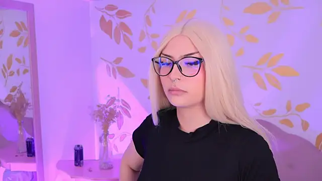 Misselektra   online show from 8, 10, 2025